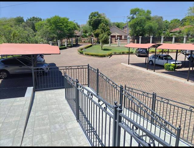 OFFICE FOR SALE IN LYNNWOOD RIDGE